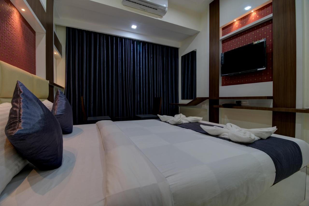 Hotel Mourya Residency 纳威孟买 外观 照片