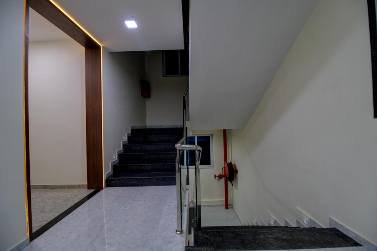 Hotel Mourya Residency 纳威孟买 外观 照片
