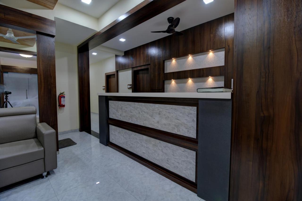 Hotel Mourya Residency 纳威孟买 外观 照片