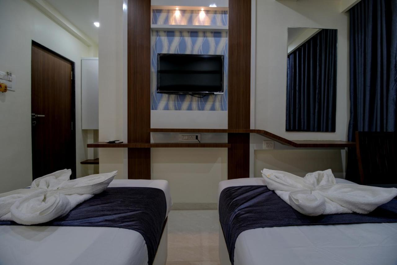Hotel Mourya Residency 纳威孟买 外观 照片